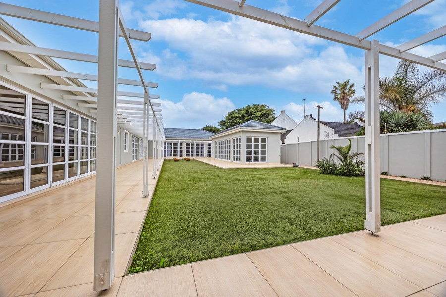 7 Bedroom Property for Sale in Flamingo Vlei Western Cape